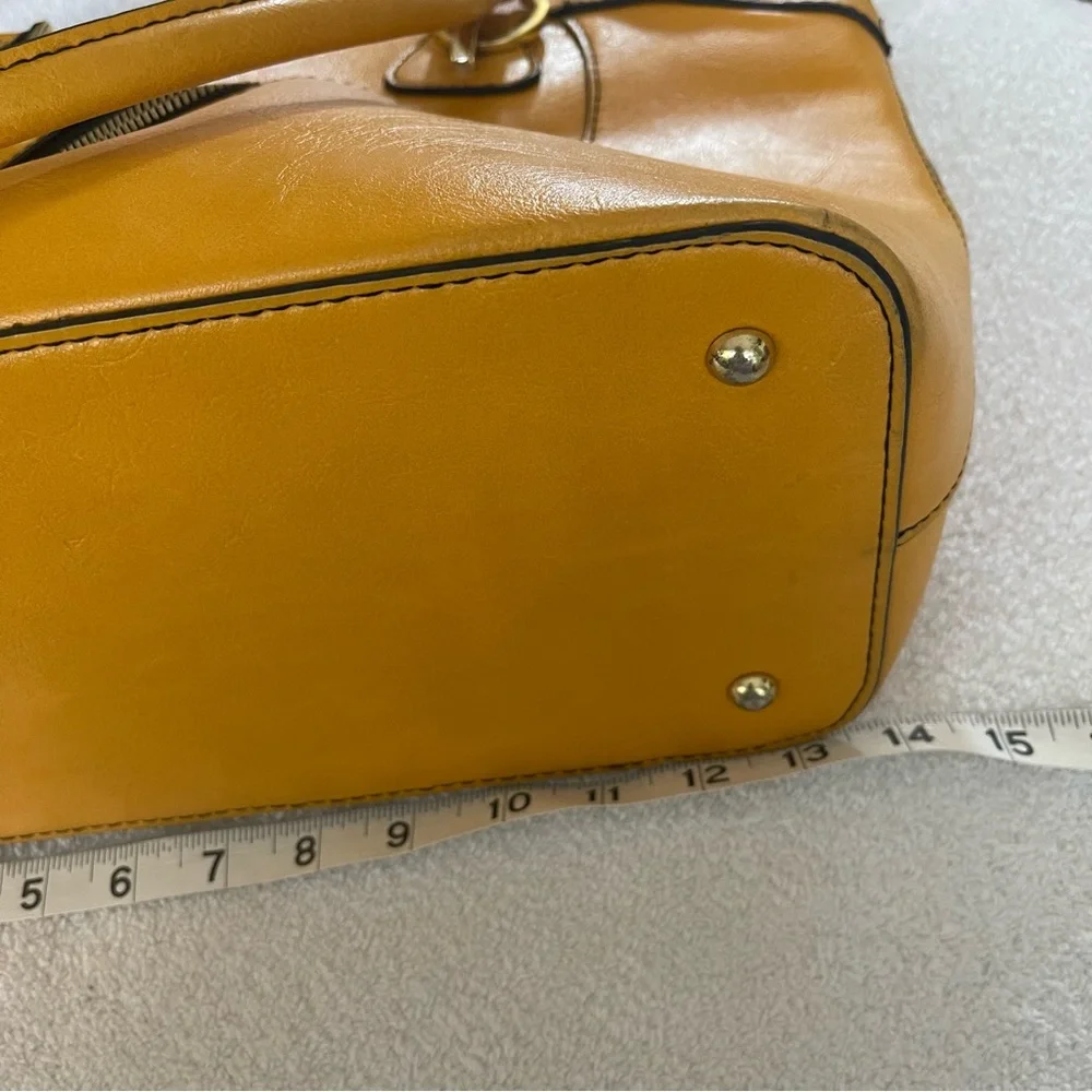 LONDON FOG Golden Yellow Faux Leather Satchel Bag Purse. Nice